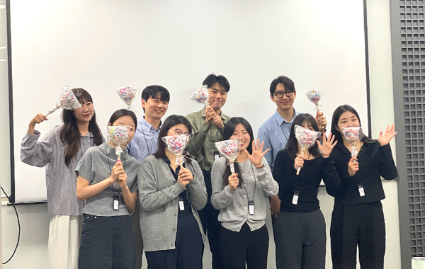 본그룹 신입공채 9기-행복토닥 안마봉 봉사활동